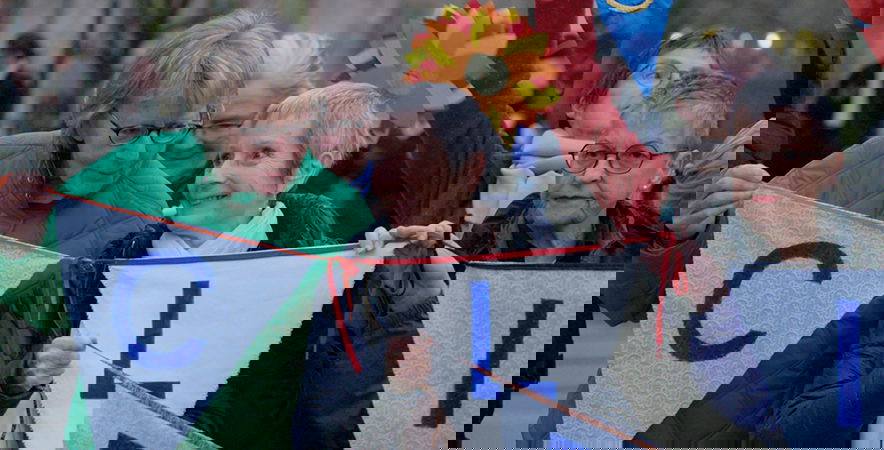 altText