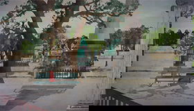 Thumbnail for Karambolage Espagne - Le Père Lachaise