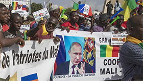 Thumbnail for Le Dessous des cartes - Afrique : la France en berne 